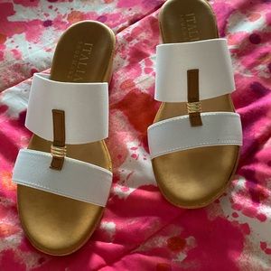 Women’s size 7 sandals